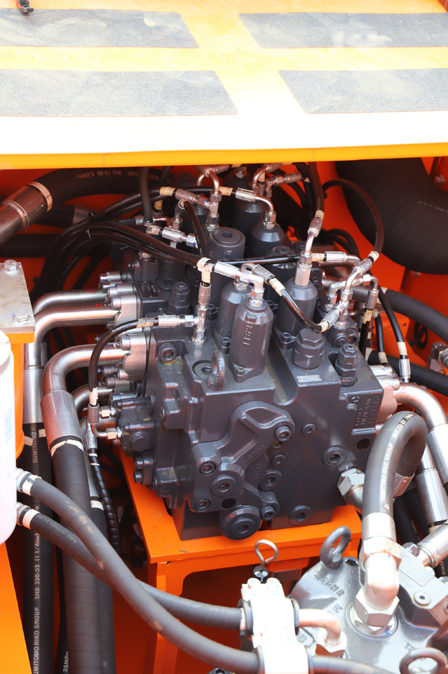 LONKING LG6490F G4 50 TON BRAND NEW - Rupsgraafmachine: afbeelding 5 LONKING LG6490F G4 50 TON BRAND NEW - Rupsgraafmachine: afbeelding 5