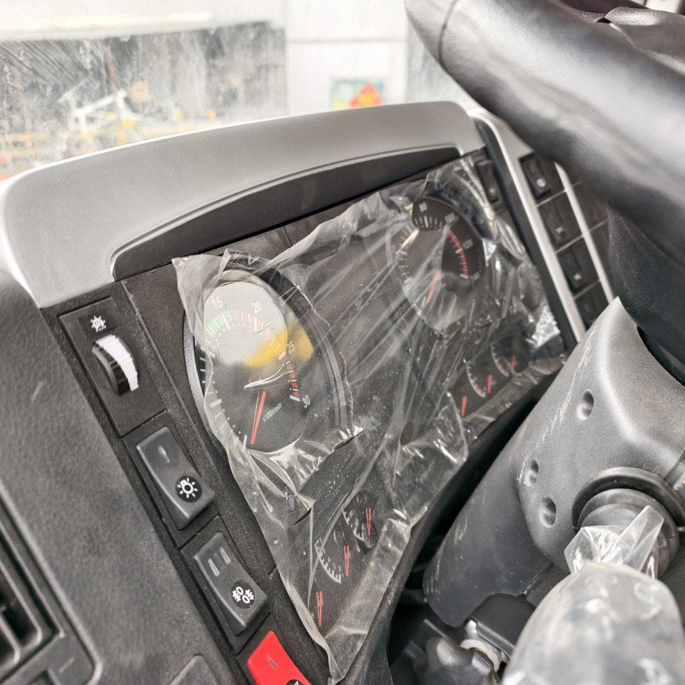 SHACMAN F3000 - Kipper vrachtwagen: afbeelding 2 SHACMAN F3000 - Kipper vrachtwagen: afbeelding 2