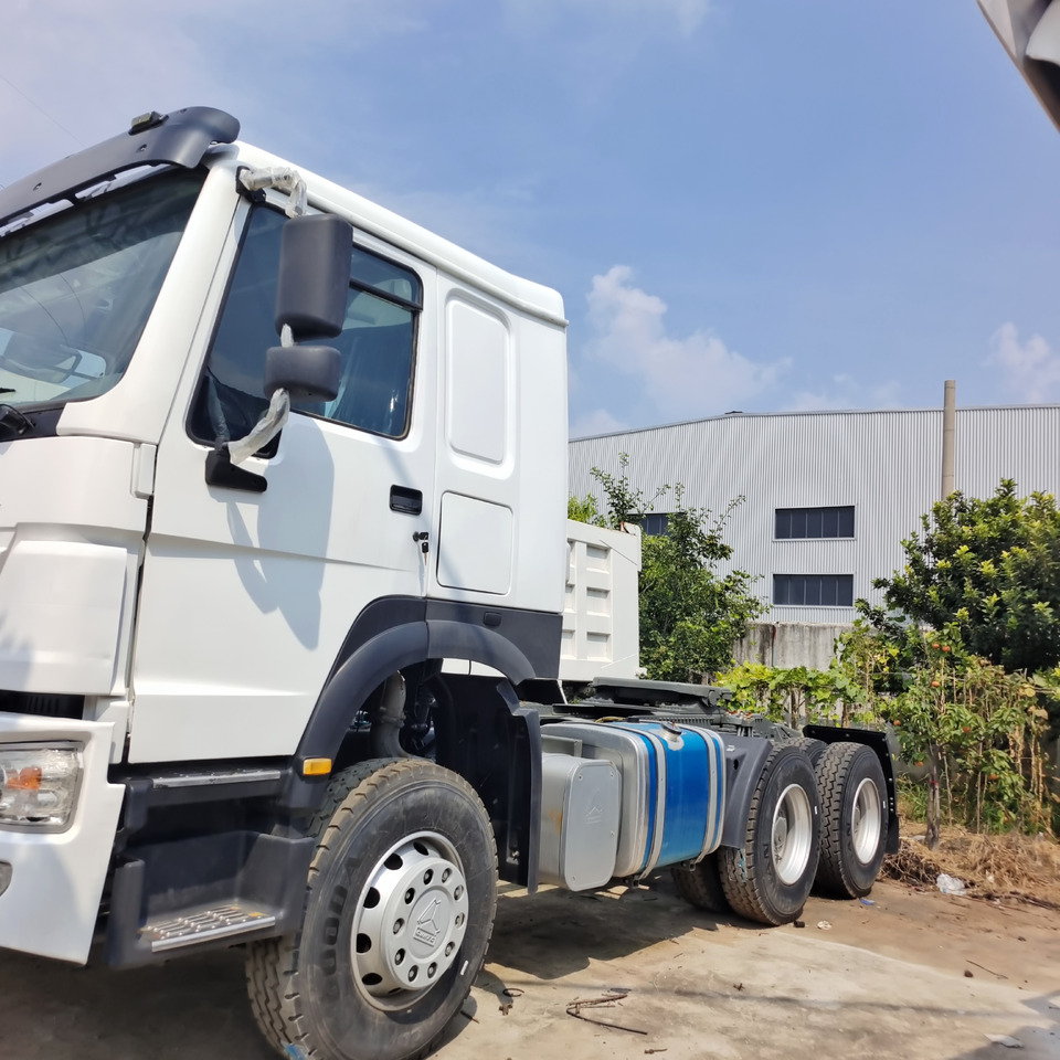 SINOTRUK HOWO 6*4 - Trekker: afbeelding 5 SINOTRUK HOWO 6*4 - Trekker: afbeelding 5
