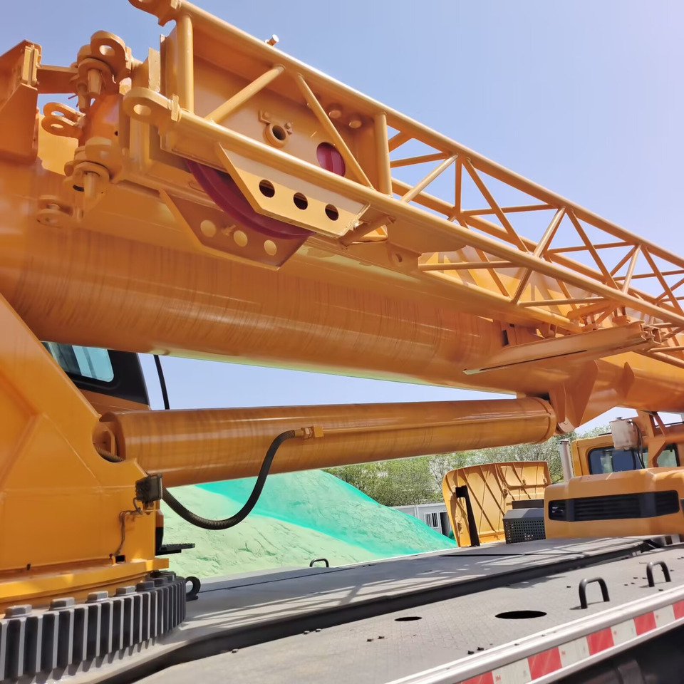 XCMG QY50KC - Mobiele kraan: afbeelding 4 XCMG QY50KC - Mobiele kraan: afbeelding 4