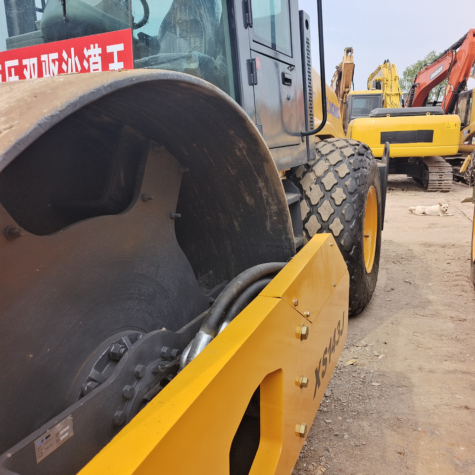 XCMG XS 143J - Asfaltwals: afbeelding 5 XCMG XS 143J - Asfaltwals: afbeelding 5