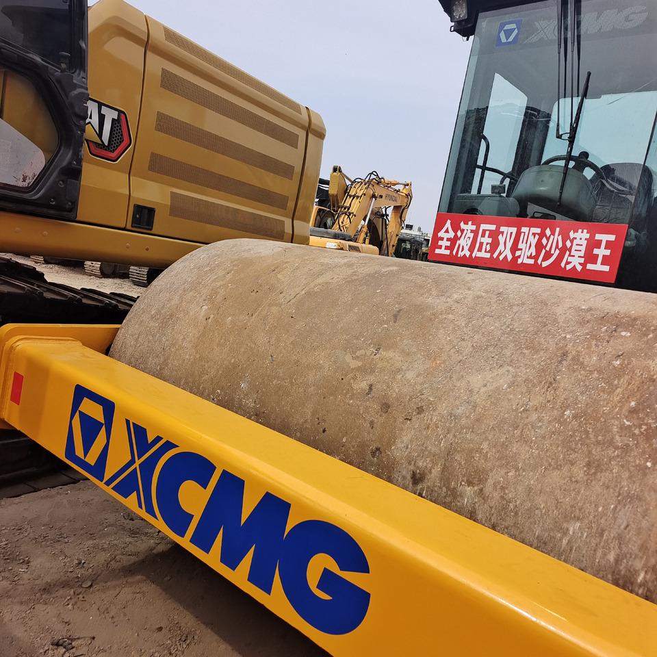 XCMG XS 143J - Asfaltwals: afbeelding 2 XCMG XS 143J - Asfaltwals: afbeelding 2