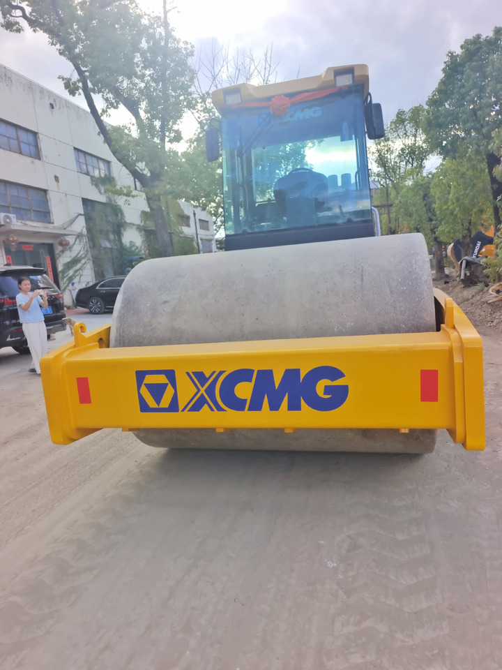 XCMG XS 223J XS263J 222J 203J 163J 183J - Asfaltwals: afbeelding 3 XCMG XS 223J XS263J 222J 203J 163J 183J - Asfaltwals: afbeelding 3