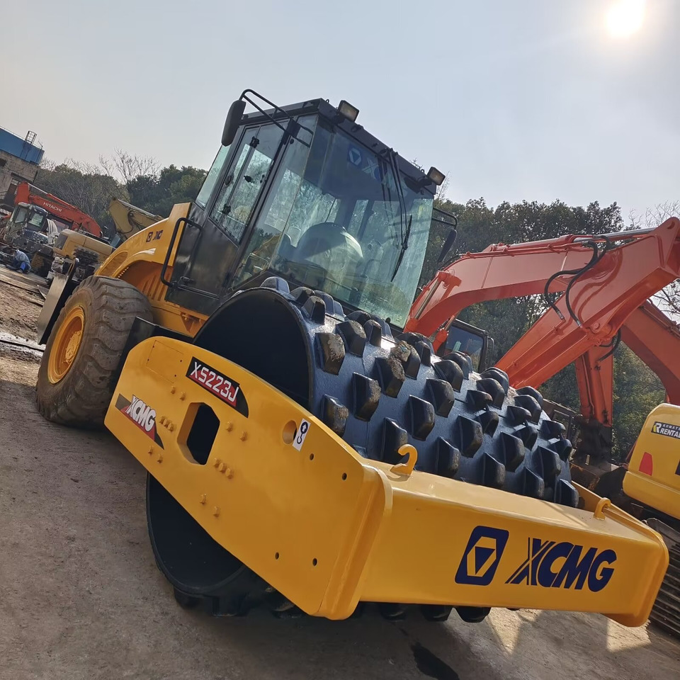 XCMG XS223J SHEEPSFOOT ROAD ROLLER - Schapenpootwals/ Grondverdichter: afbeelding 4 XCMG XS223J SHEEPSFOOT ROAD ROLLER - Schapenpootwals/ Grondverdichter: afbeelding 4