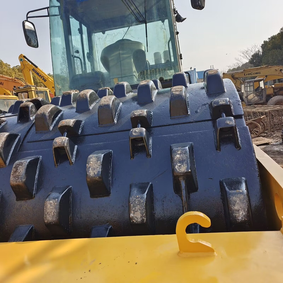 XCMG XS223J SHEEPSFOOT ROAD ROLLER - Schapenpootwals/ Grondverdichter: afbeelding 3 XCMG XS223J SHEEPSFOOT ROAD ROLLER - Schapenpootwals/ Grondverdichter: afbeelding 3
