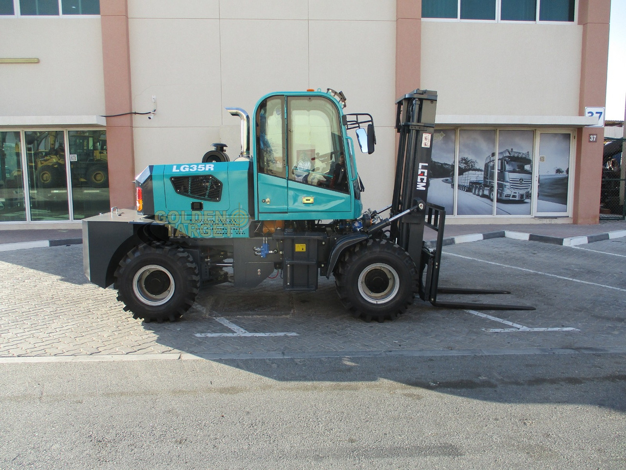 LGCM LG35R Rough Terrain Forklift - Diesel heftruck: afbeelding 5 LGCM LG35R Rough Terrain Forklift - Diesel heftruck: afbeelding 5