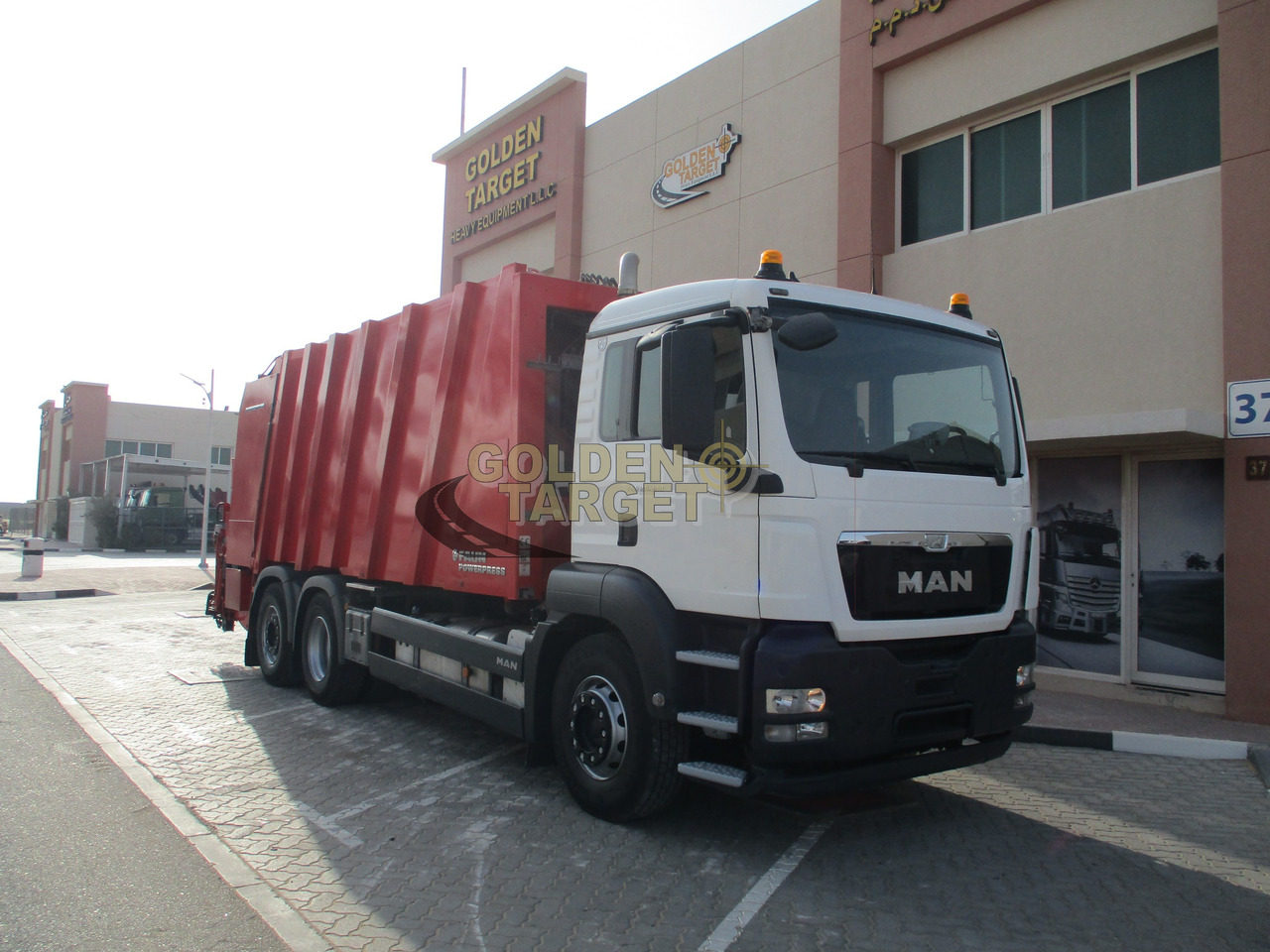 MAN TGS26.320 6×2 Garbage Truck - Vuilniswagen: afbeelding 1 MAN TGS26.320 6×2 Garbage Truck - Vuilniswagen: afbeelding 1