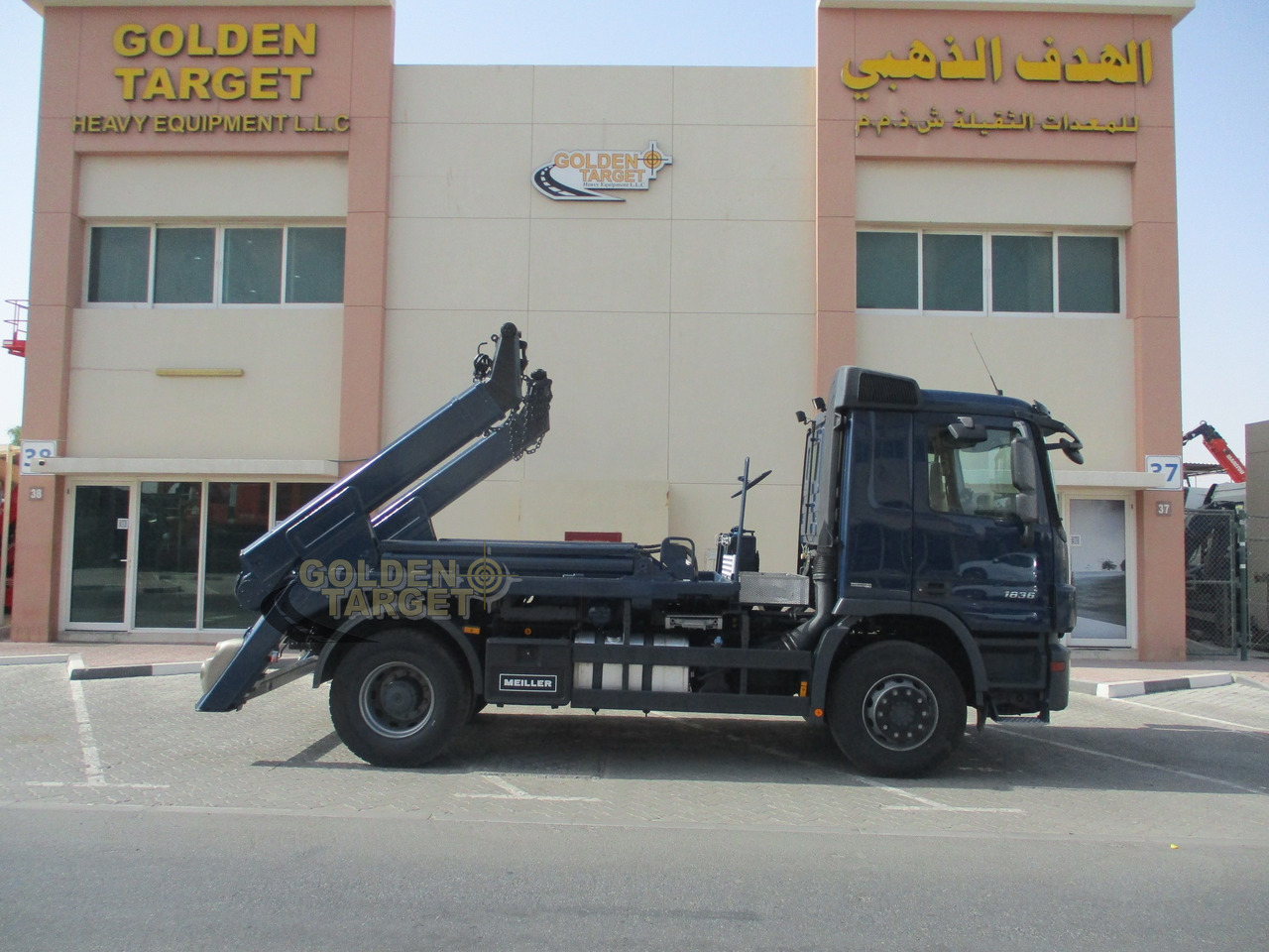 MERCEDES-BENZ Actros 1836 4x2 Skip Loader - Portaalarmsysteem vrachtwagen: afbeelding 5 MERCEDES-BENZ Actros 1836 4x2 Skip Loader - Portaalarmsysteem vrachtwagen: afbeelding 5