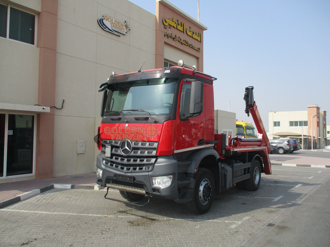 MERCEDES-BENZ Arocs 1832 4x2 Skip Loader - Portaalarmsysteem vrachtwagen: afbeelding 1 MERCEDES-BENZ Arocs 1832 4x2 Skip Loader - Portaalarmsysteem vrachtwagen: afbeelding 1