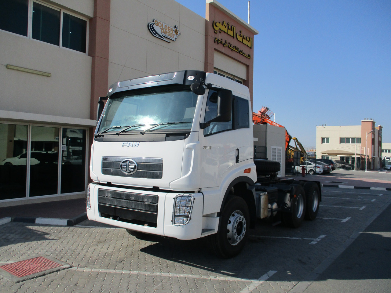 FAW 4181P2K15 6x4 Head Truck - Trekker: afbeelding 2 FAW 4181P2K15 6x4 Head Truck - Trekker: afbeelding 2
