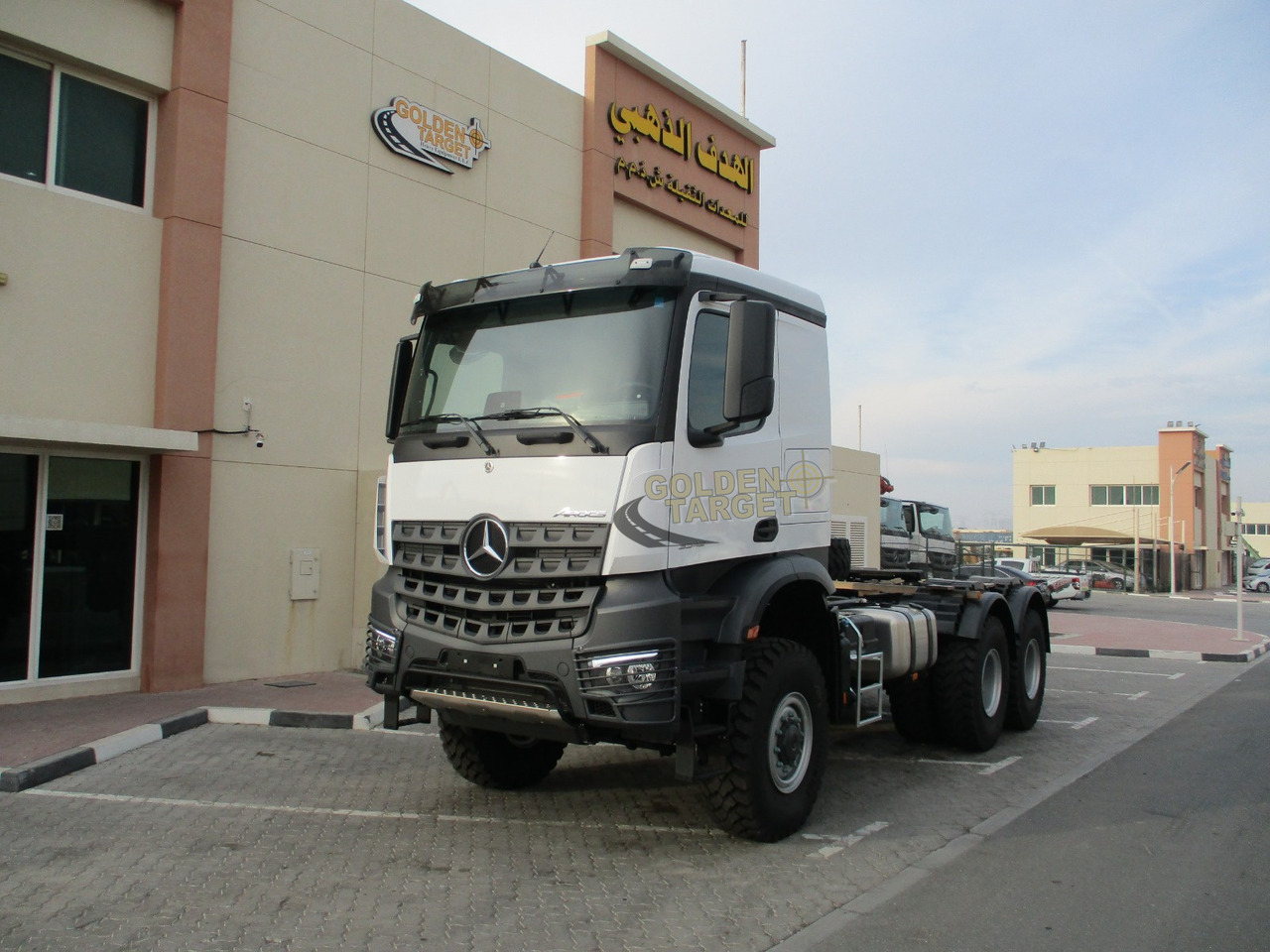 Mercedes-Benz Arocs 3342 6x6 Head Truck - Trekker: afbeelding 2 Mercedes-Benz Arocs 3342 6x6 Head Truck - Trekker: afbeelding 2