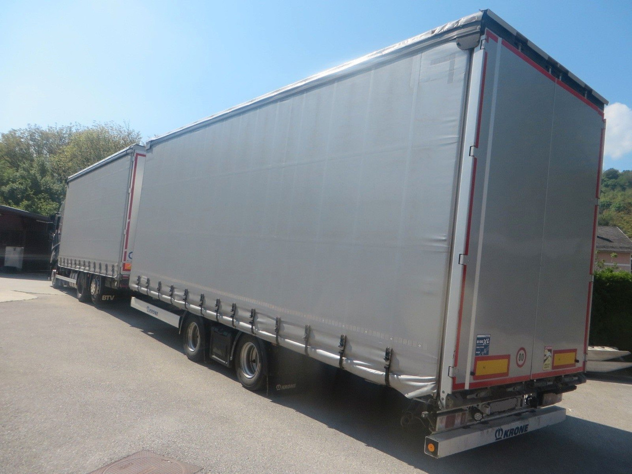 Renault T480 SC 6x2 tandem jumbo 116m3 - Schuifzeilen vrachtwagen: afbeelding 4 Renault T480 SC 6x2 tandem jumbo 116m3 - Schuifzeilen vrachtwagen: afbeelding 4