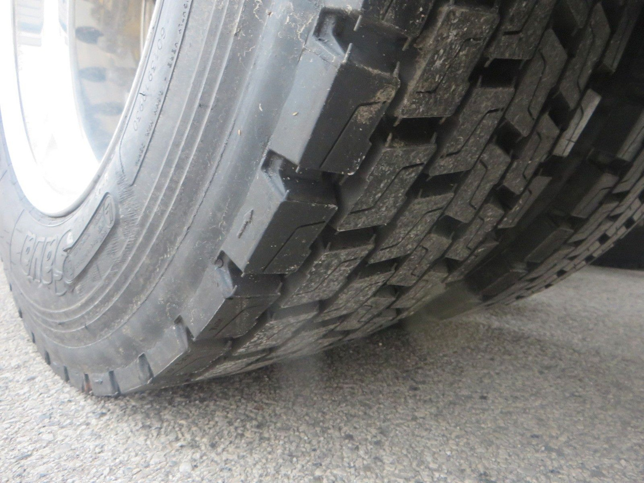 Renault T520 HSC 4x2Tractor mega Retarder - Trekker: afbeelding 5 Renault T520 HSC 4x2Tractor mega Retarder - Trekker: afbeelding 5