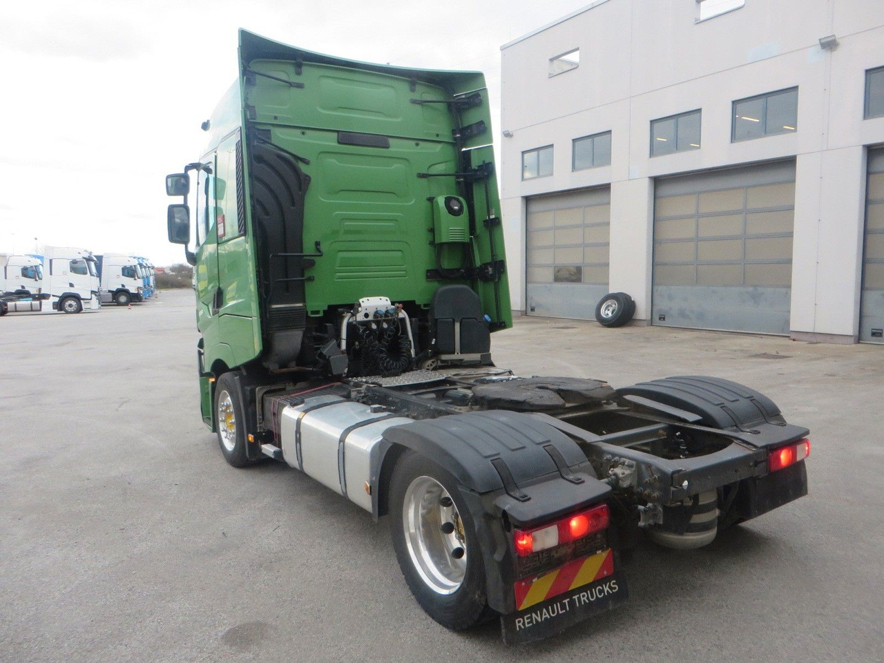 Renault T520 HSC 4x2Tractor mega Retarder - Trekker: afbeelding 4 Renault T520 HSC 4x2Tractor mega Retarder - Trekker: afbeelding 4