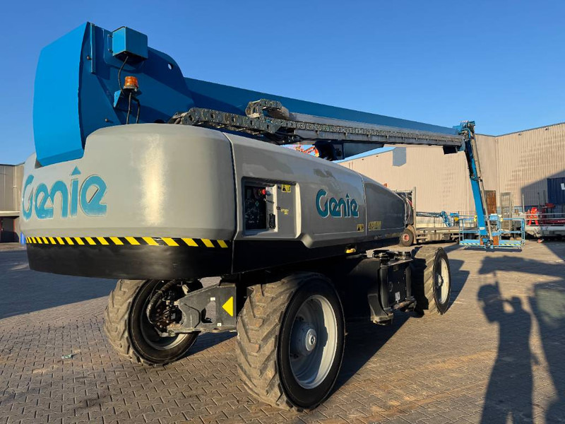 Genie SX 135 XC - Telescoophoogwerker: afbeelding 4 Genie SX 135 XC - Telescoophoogwerker: afbeelding 4