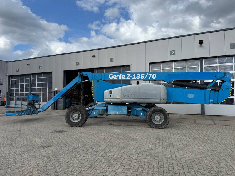 Genie Z 135/70 - Knikarmhoogwerker: afbeelding 1 Genie Z 135/70 - Knikarmhoogwerker: afbeelding 1