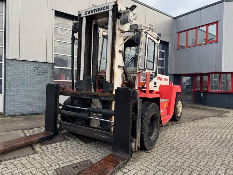 Svetruck 13,6- 1200 - Diesel heftruck: afbeelding 4 Svetruck 13,6- 1200 - Diesel heftruck: afbeelding 4