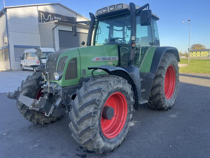 Fendt 711 Vario - Tractor: afbeelding 1 Fendt 711 Vario - Tractor: afbeelding 1