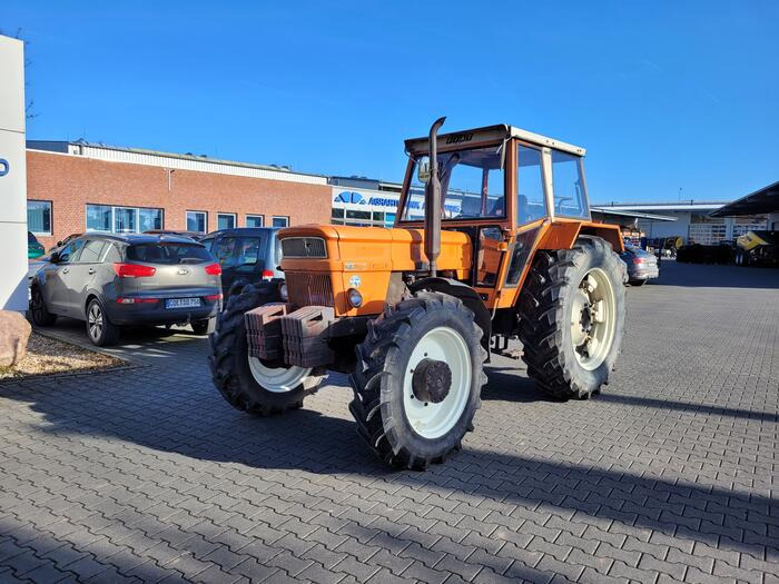 Fiat 1000 DT - Tractor: afbeelding 2 Fiat 1000 DT - Tractor: afbeelding 2
