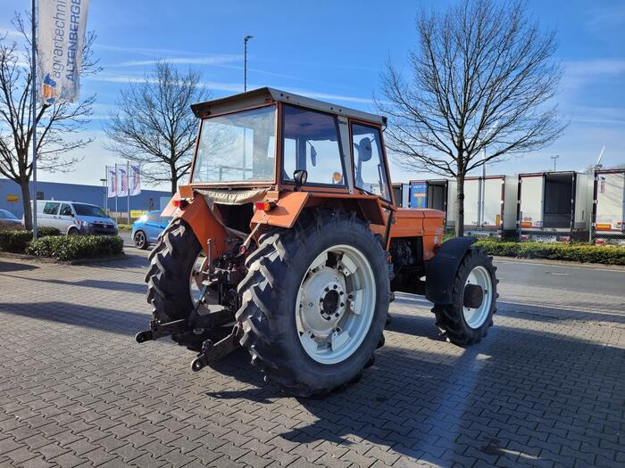 Fiat 1000 DT - Tractor: afbeelding 4 Fiat 1000 DT - Tractor: afbeelding 4