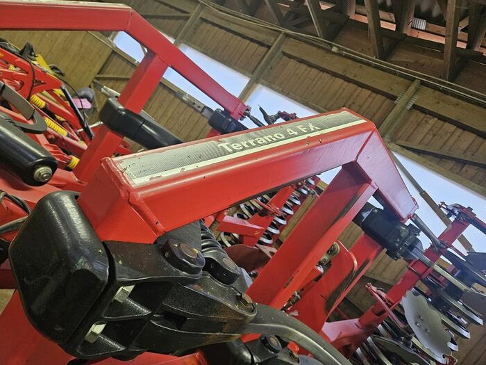 Horsch Terrano 4 FX - Cultivator: afbeelding 5 Horsch Terrano 4 FX - Cultivator: afbeelding 5