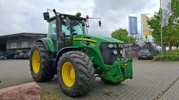 John Deere 7930 - Tractor: afbeelding 2 John Deere 7930 - Tractor: afbeelding 2
