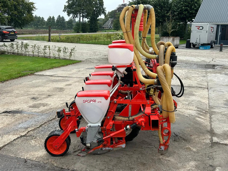 Gaspardo Gaspardo SP540 Maiszaaimachine 4 rijer Zaaimachine - Zaai-/ Plantmachine: afbeelding 3 Gaspardo Gaspardo SP540 Maiszaaimachine 4 rijer Zaaimachine - Zaai-/ Plantmachine: afbeelding 3