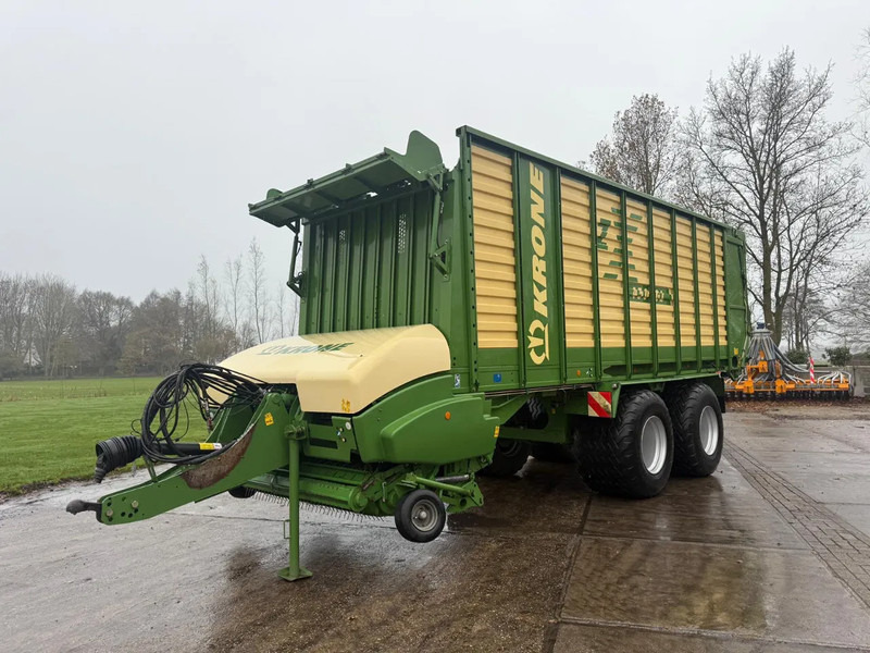 Krone ZX 450 GL Ladewagen 1996 vrachten! Opraapwagen - Landbouwmachine: afbeelding 2 Krone ZX 450 GL Ladewagen 1996 vrachten! Opraapwagen - Landbouwmachine: afbeelding 2