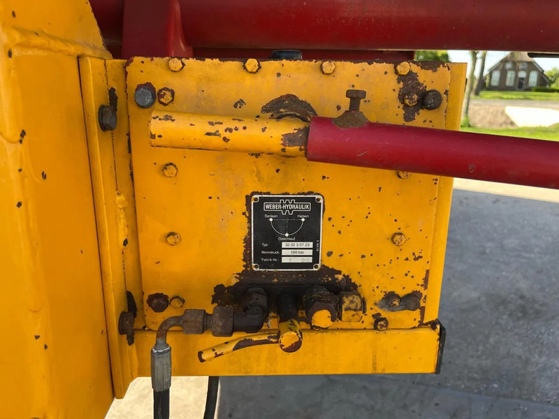 Schuitemaker Siwa 200 Silage wagen Gedwongen gestuurd ZWAAR ONDERSTEL - Landbouwmachine: afbeelding 4 Schuitemaker Siwa 200 Silage wagen Gedwongen gestuurd ZWAAR ONDERSTEL - Landbouwmachine: afbeelding 4