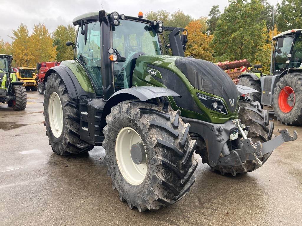 Valtra T 234 - Tractor: afbeelding 2 Valtra T 234 - Tractor: afbeelding 2