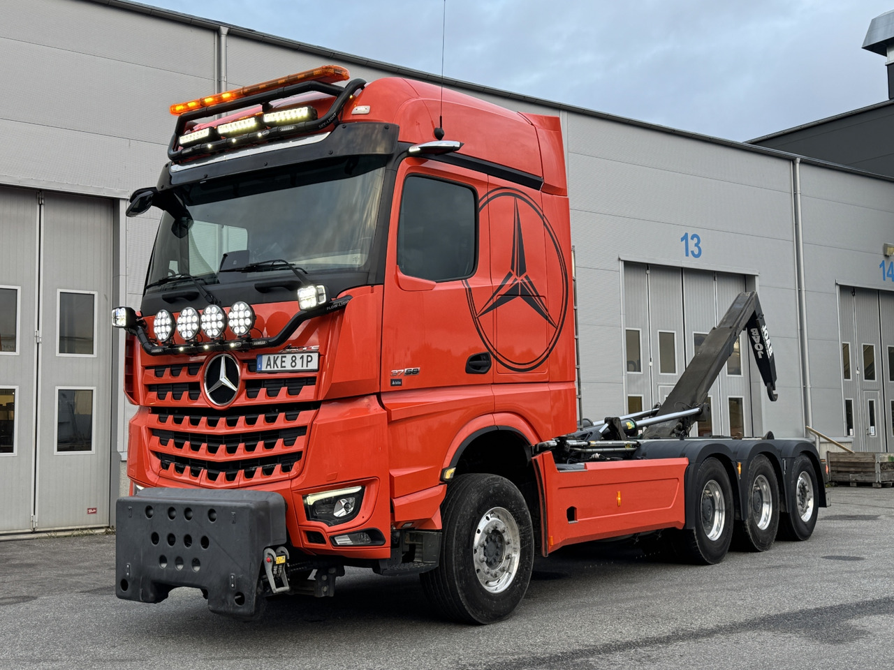 Tridemväxlare Mercedes-Benz Arocs 3758 -2023 | JOAB 24 ton | Plogutrustad - Haakarmsysteem vrachtwagen: afbeelding 1 Tridemväxlare Mercedes-Benz Arocs 3758 -2023 | JOAB 24 ton | Plogutrustad - Haakarmsysteem vrachtwagen: afbeelding 1