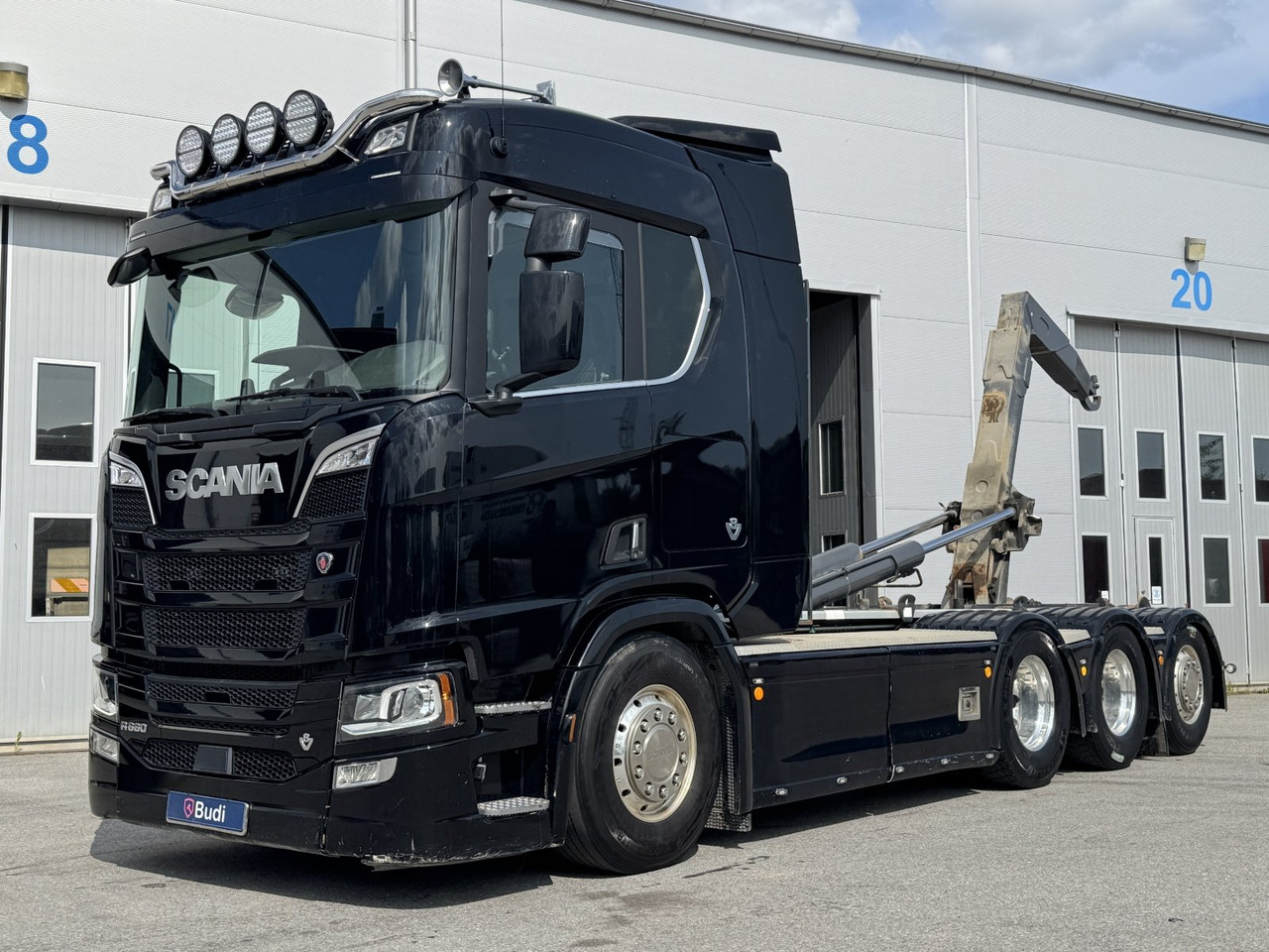 Tridemväxlare Scania R660 8x4-4 -2021 | Full luft | 16.4 | Nybesiktigad - Haakarmsysteem vrachtwagen: afbeelding 1 Tridemväxlare Scania R660 8x4-4 -2021 | Full luft | 16.4 | Nybesiktigad - Haakarmsysteem vrachtwagen: afbeelding 1