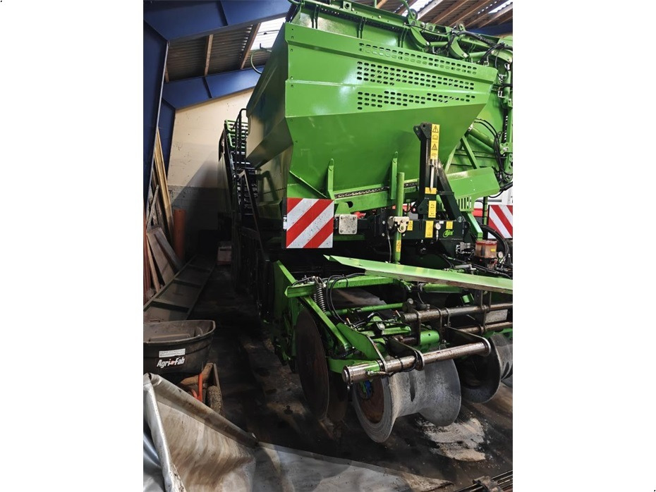 AVR SPIRIT 9200 - Aardappelrooier: afbeelding 2 AVR SPIRIT 9200 - Aardappelrooier: afbeelding 2