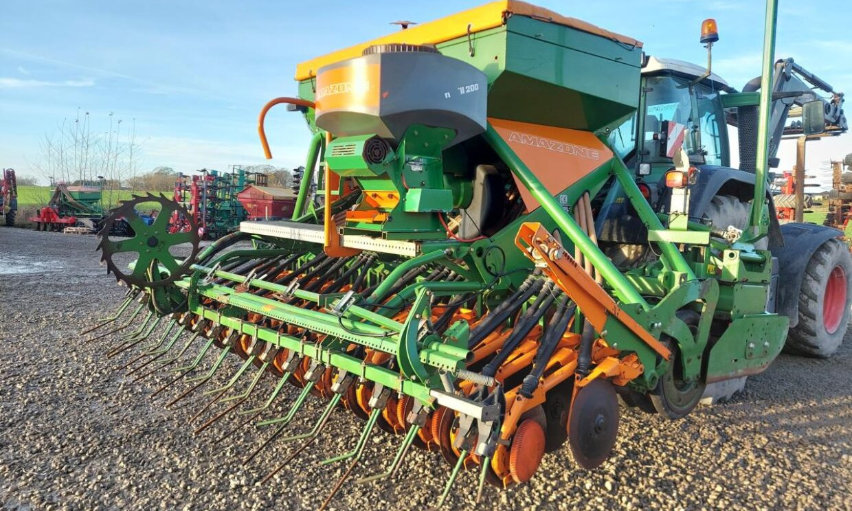 Amazone AD-P 403 / KG 4000 Greendrill - Zaaicombinatie: afbeelding 1 Amazone AD-P 403 / KG 4000 Greendrill - Zaaicombinatie: afbeelding 1