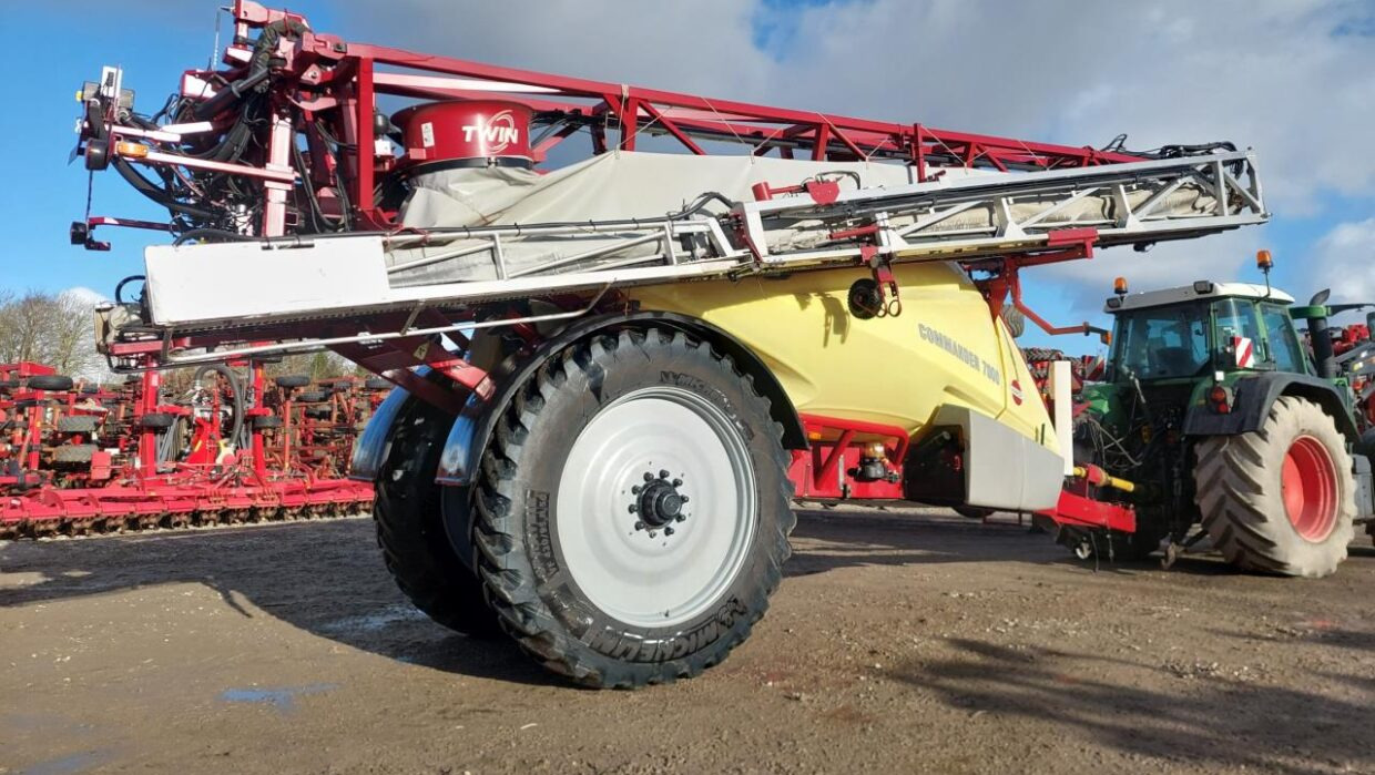 Hardi Commander 7000i - 36 m Twin - Getrokken veldspuit: afbeelding 2 Hardi Commander 7000i - 36 m Twin - Getrokken veldspuit: afbeelding 2