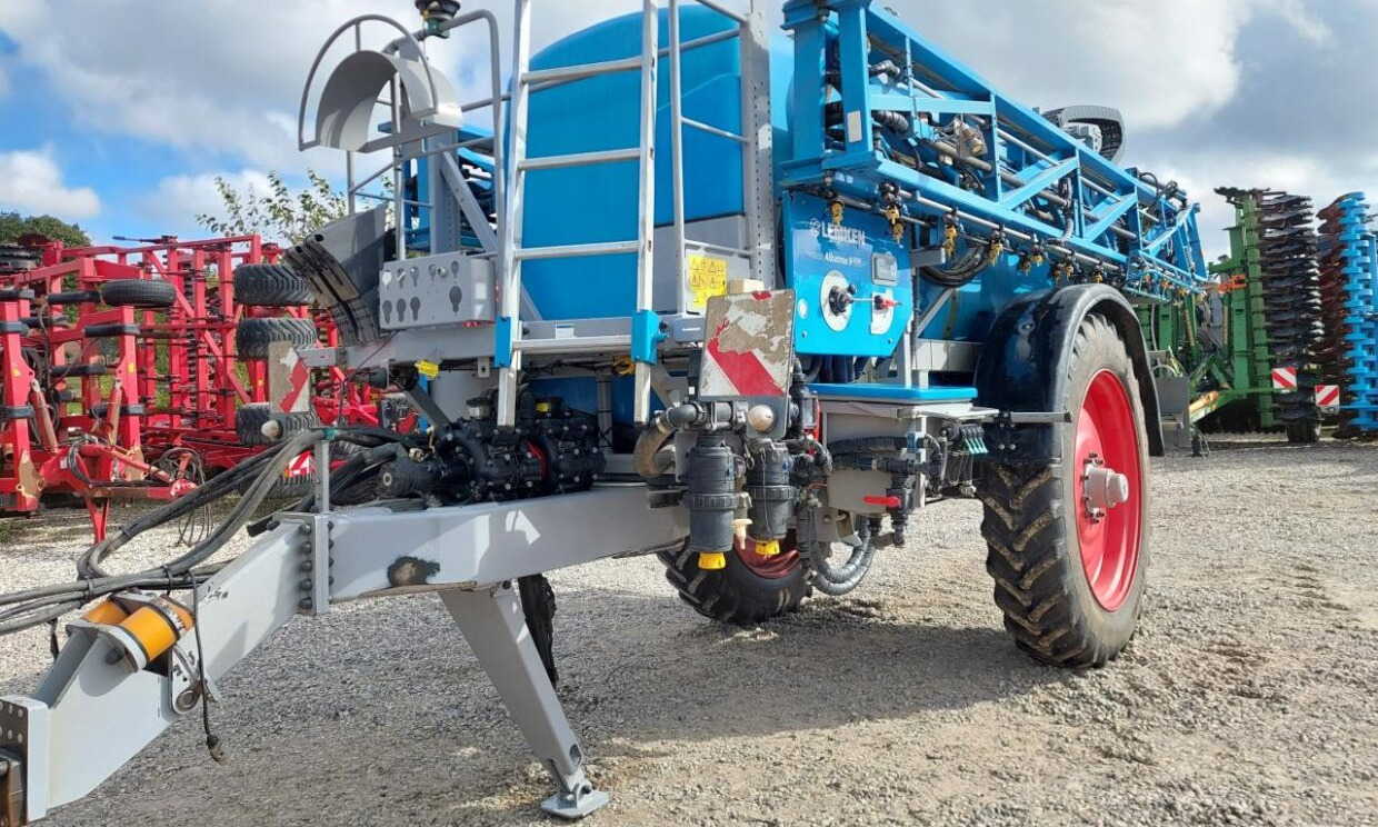 Lemken ALBATROS 9 6000 L med GPS - Getrokken veldspuit: afbeelding 3 Lemken ALBATROS 9 6000 L med GPS - Getrokken veldspuit: afbeelding 3