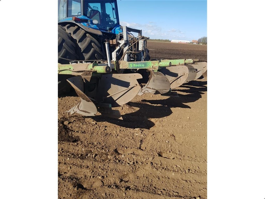 Reekie
4 elementer - Ploeg: afbeelding 1 Reekie
4 elementer - Ploeg: afbeelding 1