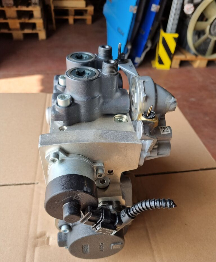 Bosch A4710901050 0445020321 Mercedes-Benz ACTROS MP4 EURO 6 - Brandstofpomp voor Vrachtwagen: afbeelding 3 Bosch A4710901050 0445020321 Mercedes-Benz ACTROS MP4 EURO 6 - Brandstofpomp voor Vrachtwagen: afbeelding 3