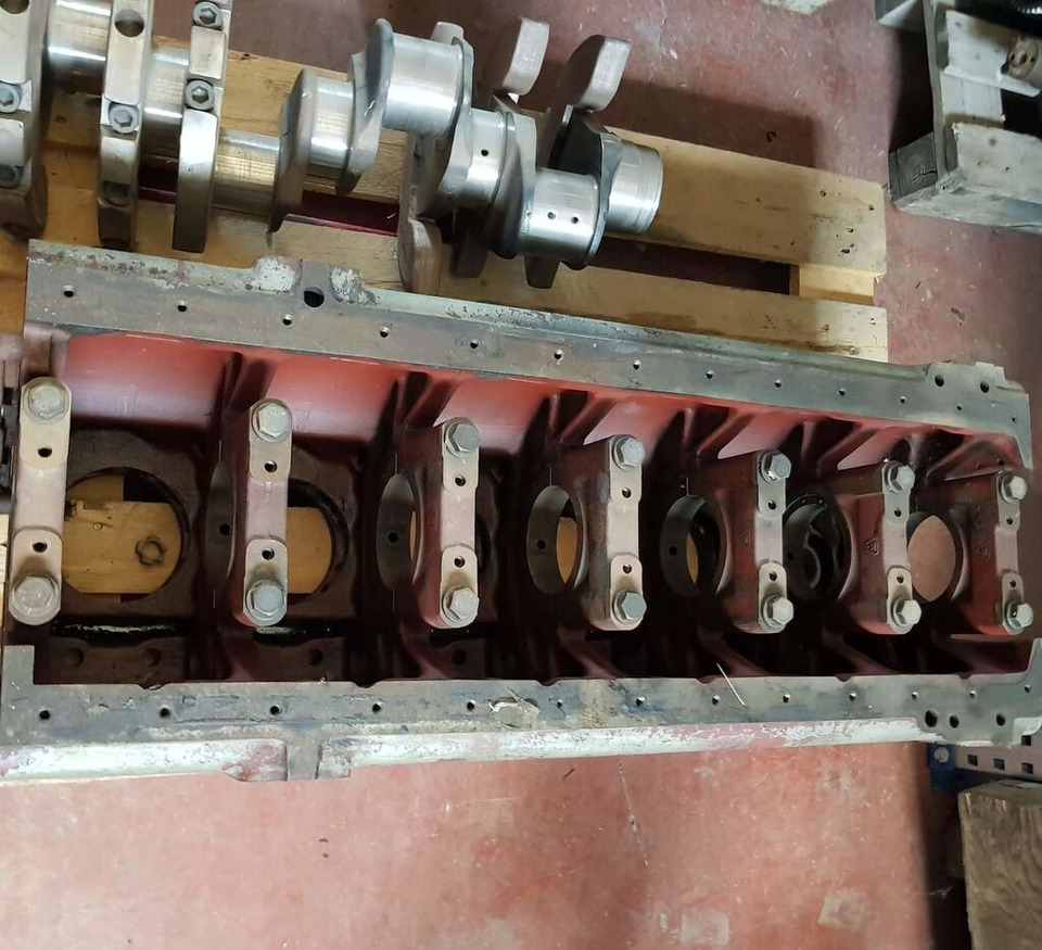 Deutz F6L 413 R 5 8865514 Deutz F6L 413 R - Cilinderblok voor Vrachtwagen: afbeelding 3 Deutz F6L 413 R 5 8865514 Deutz F6L 413 R - Cilinderblok voor Vrachtwagen: afbeelding 3