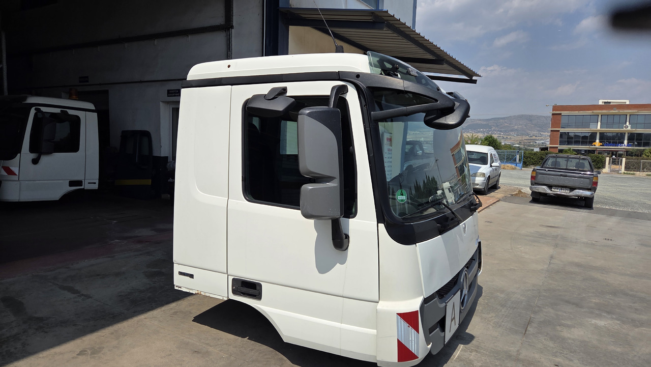 MERCEDES ACTROS MP3 MEDIUM - Cabine: afbeelding 1 MERCEDES ACTROS MP3 MEDIUM - Cabine: afbeelding 1