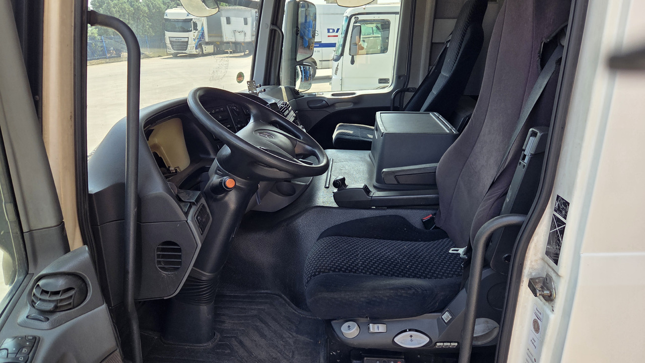 MERCEDES ACTROS MP3 MEDIUM - Cabine: afbeelding 5 MERCEDES ACTROS MP3 MEDIUM - Cabine: afbeelding 5
