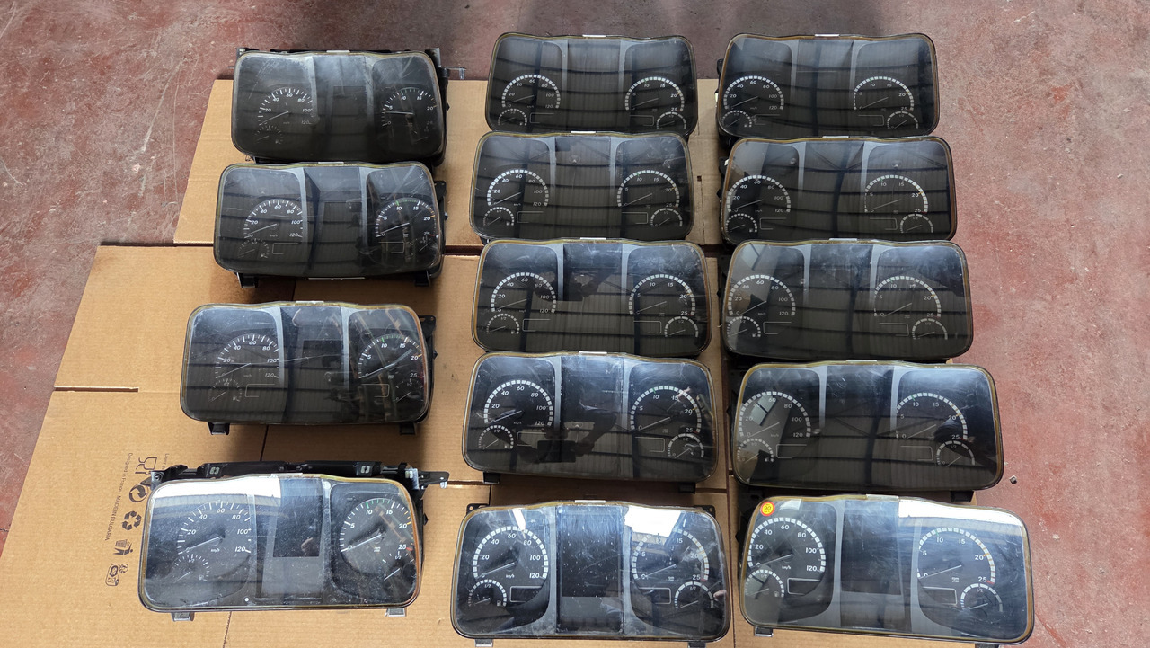 MERCEDES-BENZ INSTRUMENT PANEL ACTROS ATEGO EURO 6 - Instrumentenpaneel voor Vrachtwagen: afbeelding 1 MERCEDES-BENZ INSTRUMENT PANEL ACTROS ATEGO EURO 6 - Instrumentenpaneel voor Vrachtwagen: afbeelding 1