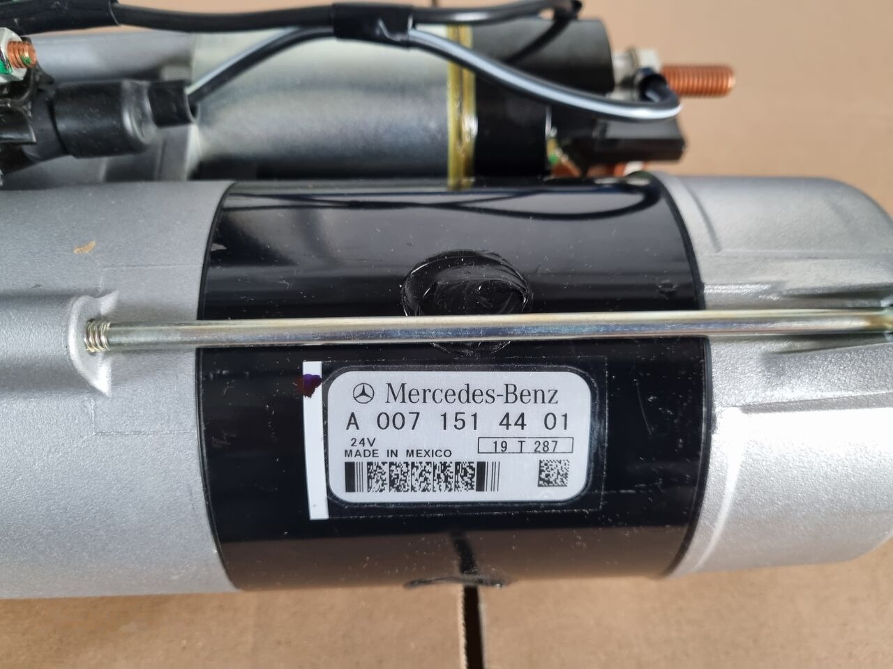 Mercedes-Benz ACTROS MP2 -MP3-MP4 A 0071514401   Mercedes-Benz ACTROS MB3 - Starter voor Vrachtwagen: afbeelding 1 Mercedes-Benz ACTROS MP2 -MP3-MP4 A 0071514401   Mercedes-Benz ACTROS MB3 - Starter voor Vrachtwagen: afbeelding 1