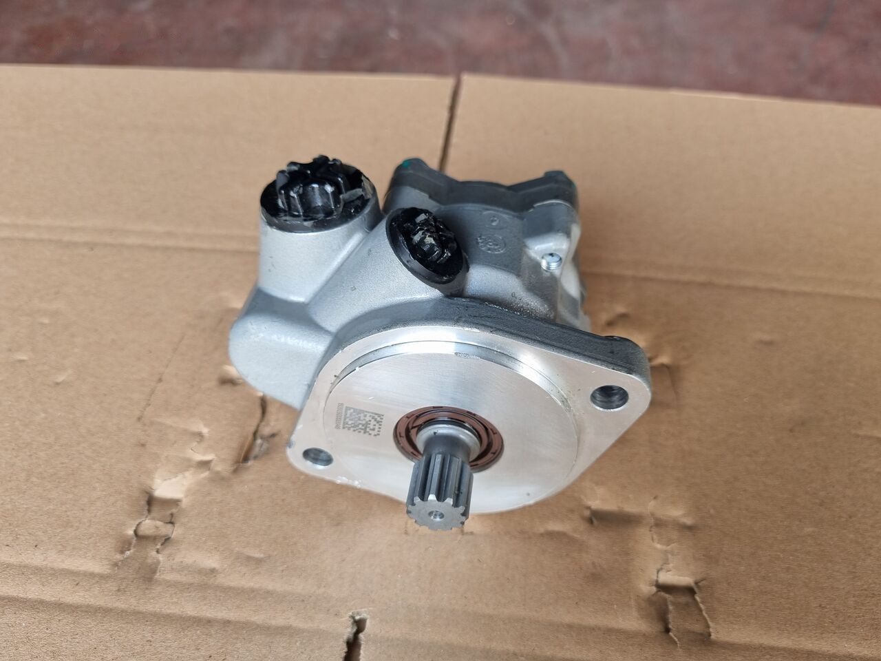 Mercedes-Benz ATEGO EURO 6 - Hydraulische pomp voor Vrachtwagen: afbeelding 2 Mercedes-Benz ATEGO EURO 6 - Hydraulische pomp voor Vrachtwagen: afbeelding 2