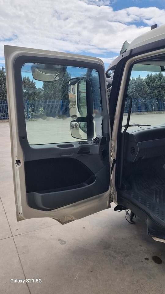 Mercedes-Benz CAB MERCEDES ACTROS MP 3 MEDIUM Mercedes-Benz ACTROS MP3 - Cabine voor Vrachtwagen: afbeelding 1 Mercedes-Benz CAB MERCEDES ACTROS MP 3 MEDIUM Mercedes-Benz ACTROS MP3 - Cabine voor Vrachtwagen: afbeelding 1