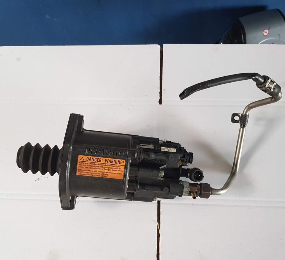 WABCO 9701500080 Mercedes-Benz ACTROS MB2 - Koppelingscilinder voor Vrachtwagen: afbeelding 2 WABCO 9701500080 Mercedes-Benz ACTROS MB2 - Koppelingscilinder voor Vrachtwagen: afbeelding 2