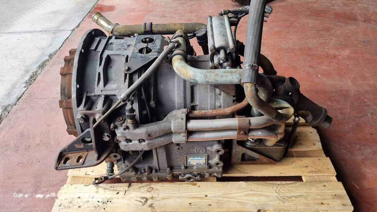 ZF ECOMAT 2 5 HP 592 C A6282703700 Mercedes-Benz - Versnellingsbak voor Bus: afbeelding 1 ZF ECOMAT 2 5 HP 592 C A6282703700 Mercedes-Benz - Versnellingsbak voor Bus: afbeelding 1