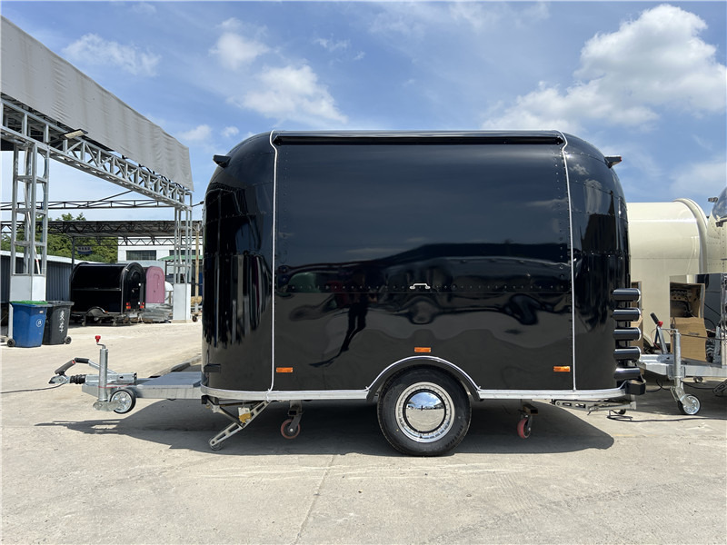 European Food Truck Crepe,Burger,Grilled Sausage,Lángos Food Trailer - Verkoopwagen: afbeelding 4 European Food Truck Crepe,Burger,Grilled Sausage,Lángos Food Trailer - Verkoopwagen: afbeelding 4