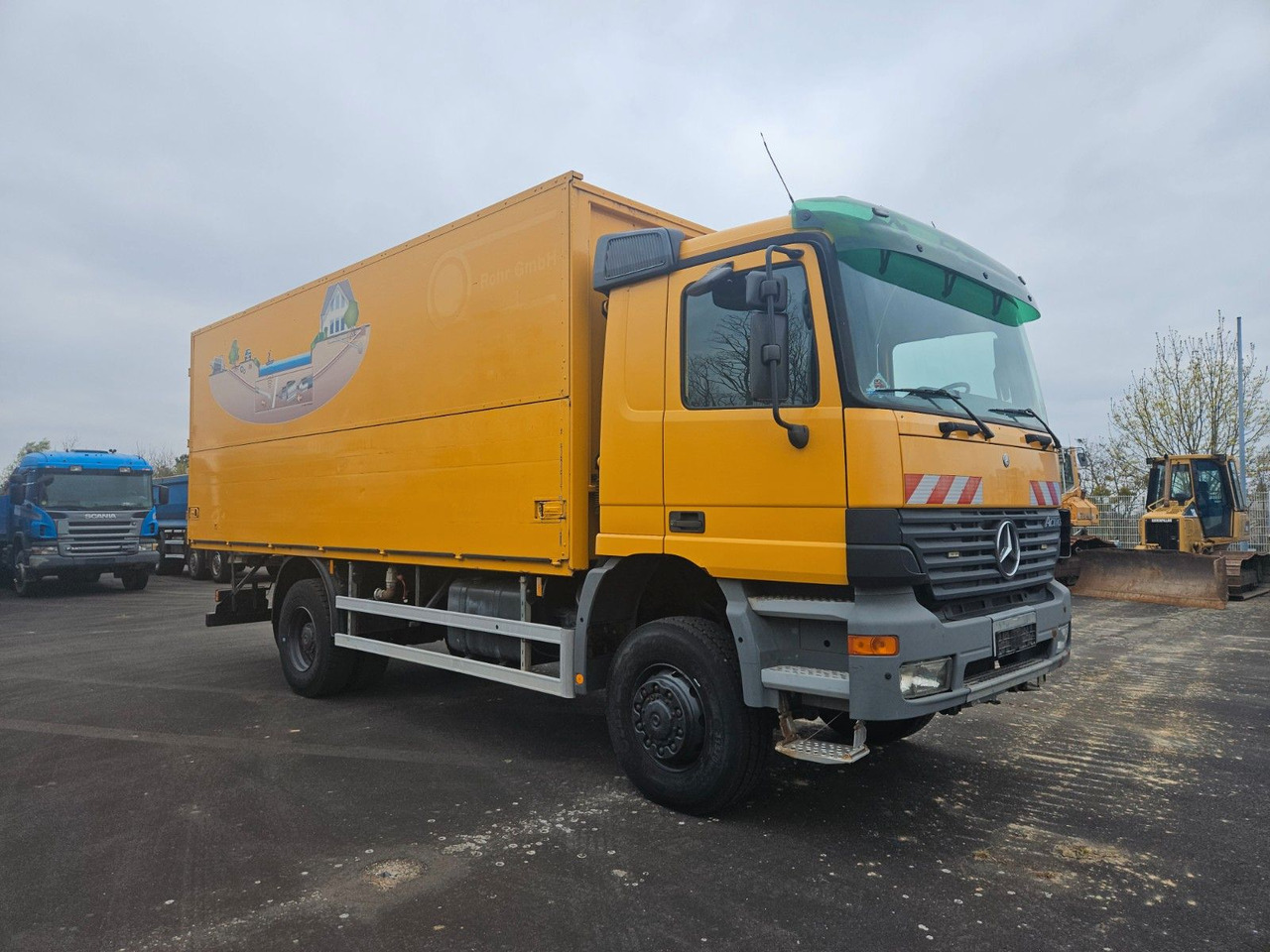Mercedes-Benz Actros 2031 4x4 Koffer orig. 127.600 km !!! - Bakwagen: afbeelding 4 Mercedes-Benz Actros 2031 4x4 Koffer orig. 127.600 km !!! - Bakwagen: afbeelding 4