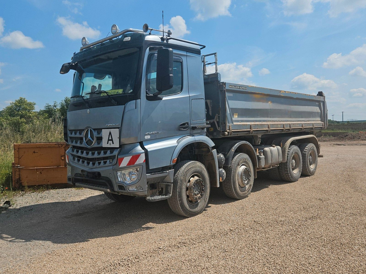 Mercedes-Benz Arocs 8x4 Dreiseitenkipper - Kipper vrachtwagen: afbeelding 1 Mercedes-Benz Arocs 8x4 Dreiseitenkipper - Kipper vrachtwagen: afbeelding 1
